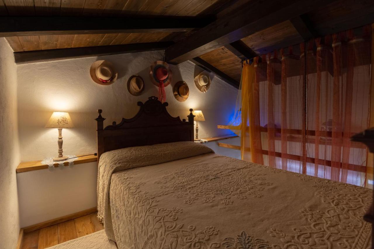 Villa Ferulas Oliena Kültér fotó